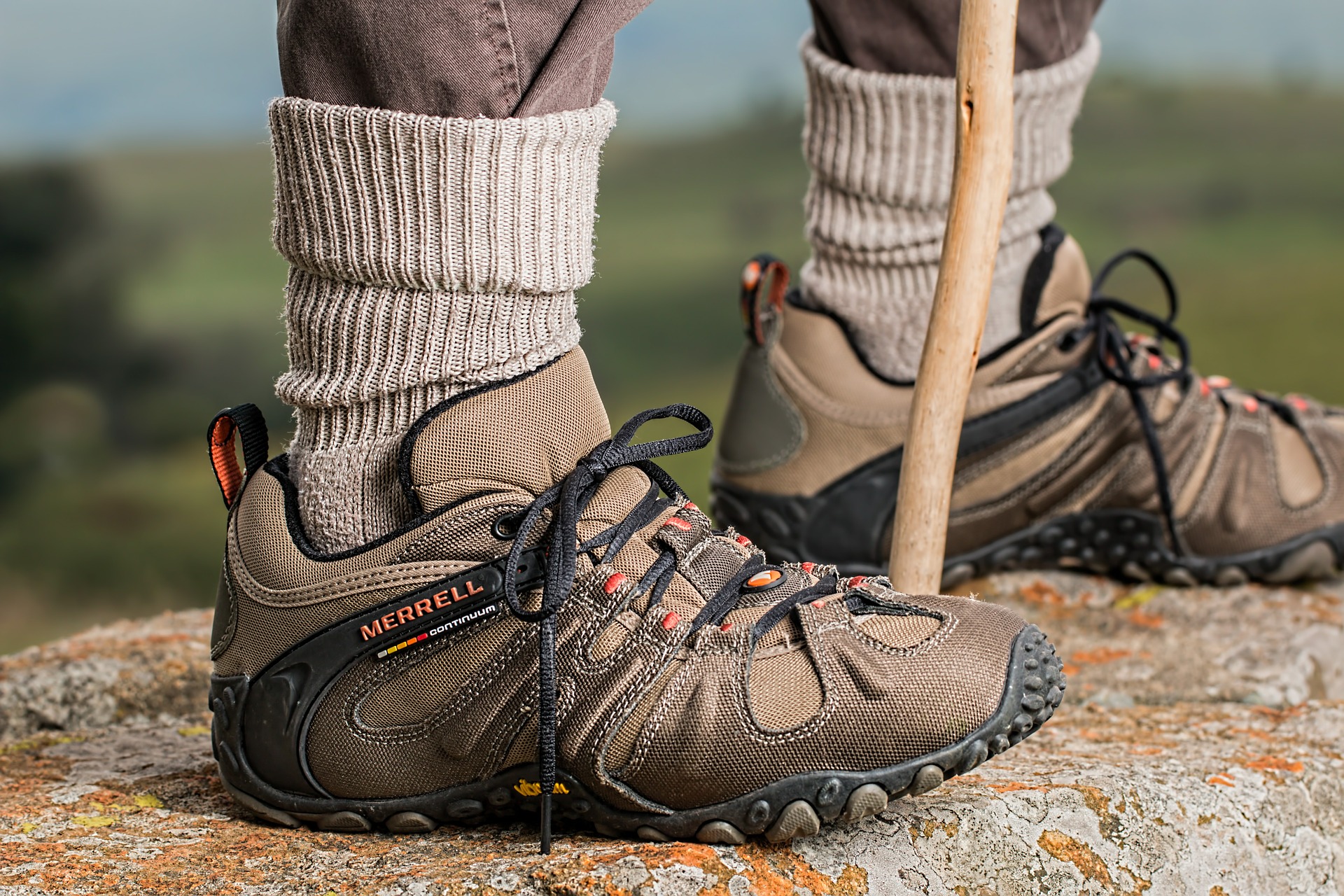 Hiking shoes best sale world balance